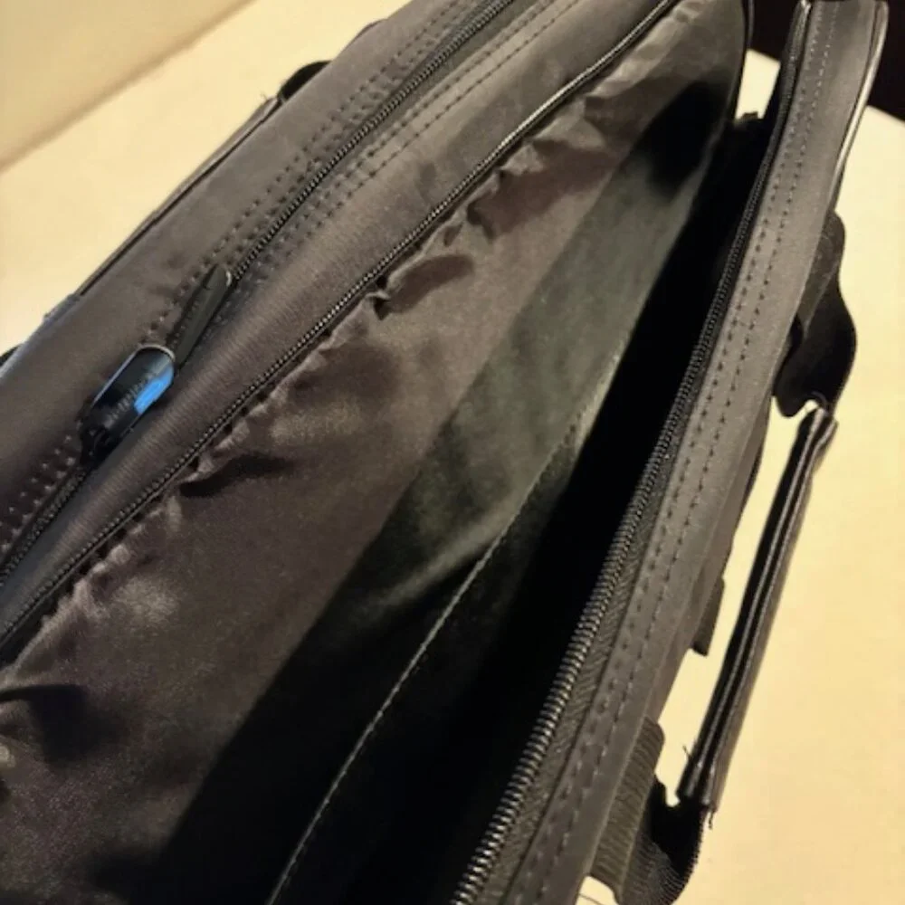 Targus Black Laptop, Notebook, Bag Double Handles, Detachable Shoulder Strap NEW